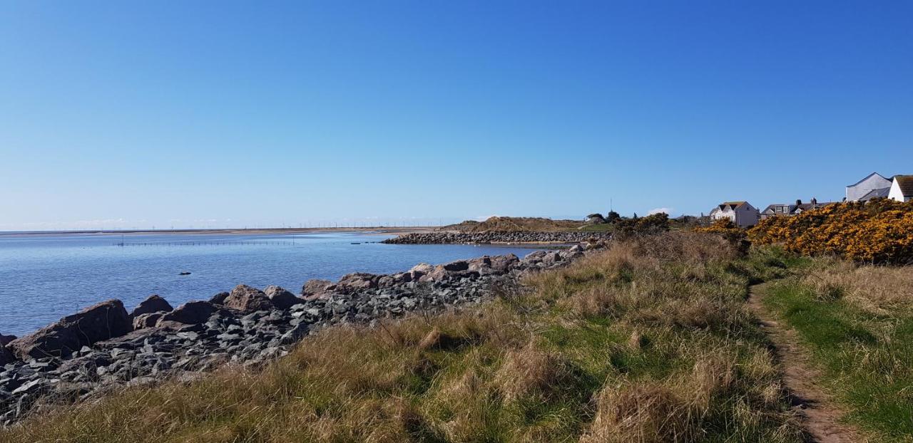 Port Haverigg Marina Village Милъм Екстериор снимка