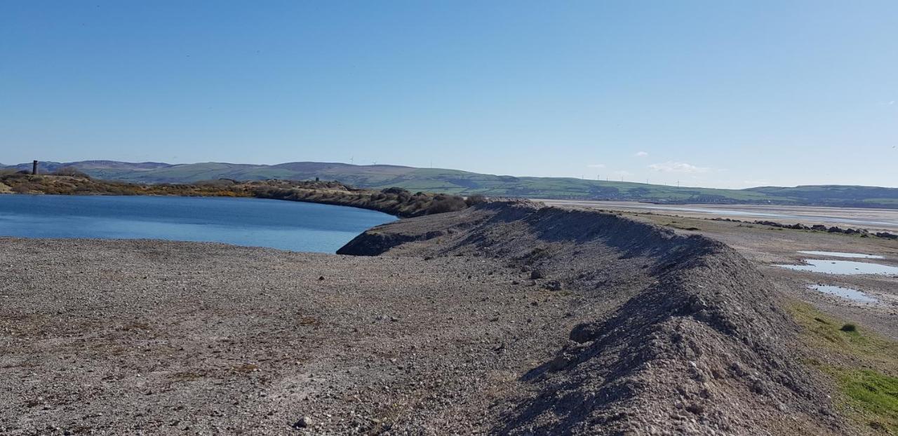 Port Haverigg Marina Village Милъм Екстериор снимка