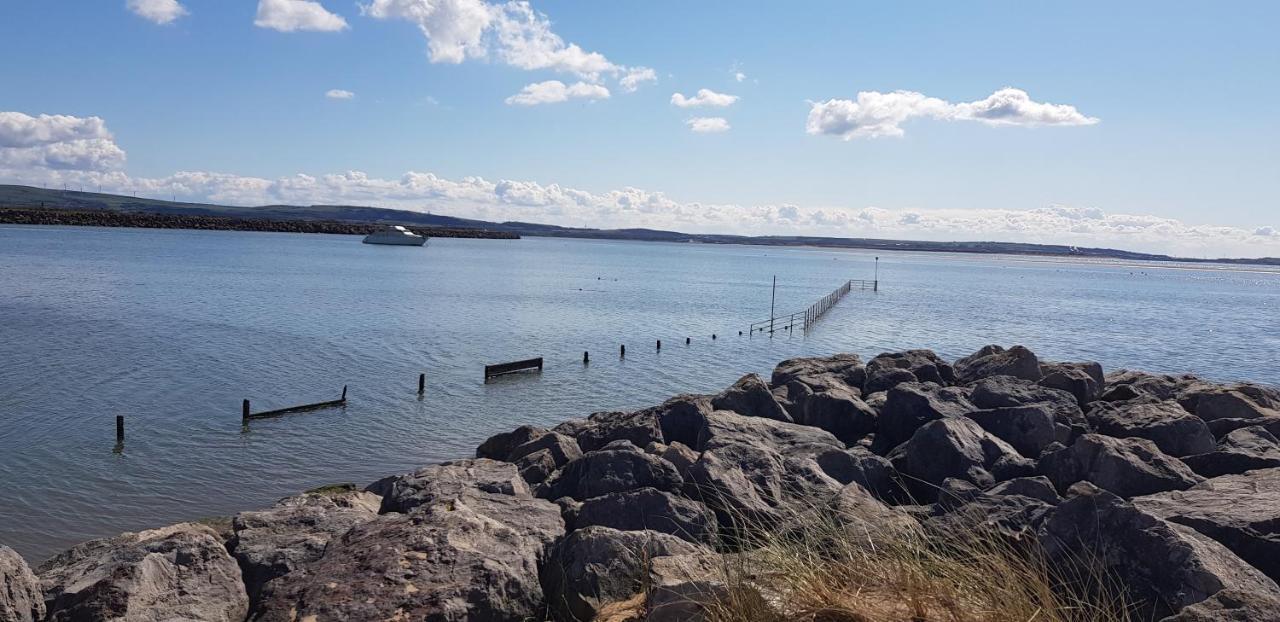 Port Haverigg Marina Village Милъм Екстериор снимка