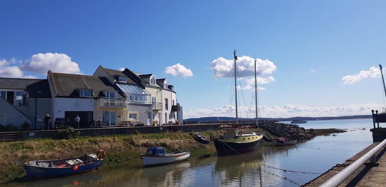 Port Haverigg Marina Village Милъм Екстериор снимка